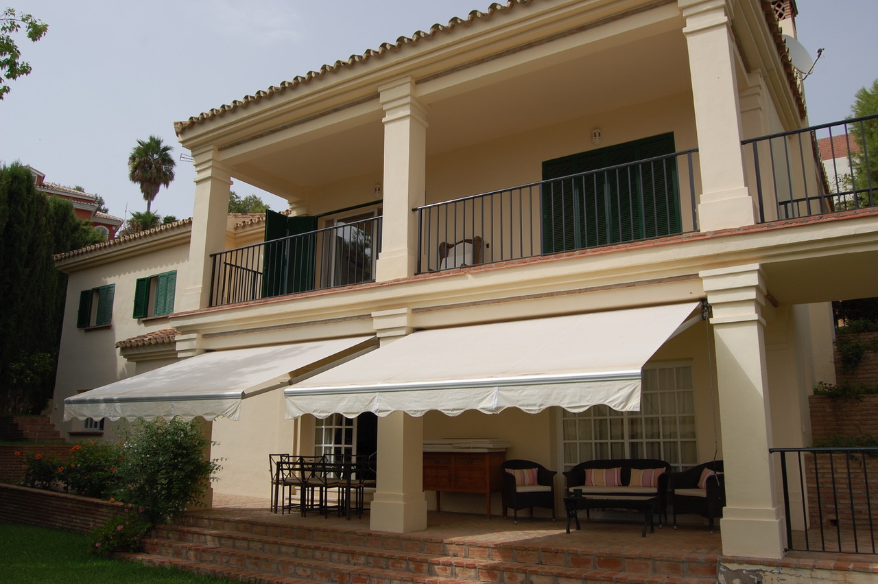 Chalet en venta en Cerrado de Calderón (Málaga)