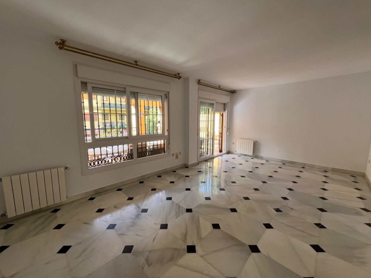 Flat for rent in El Limonar (Málaga)