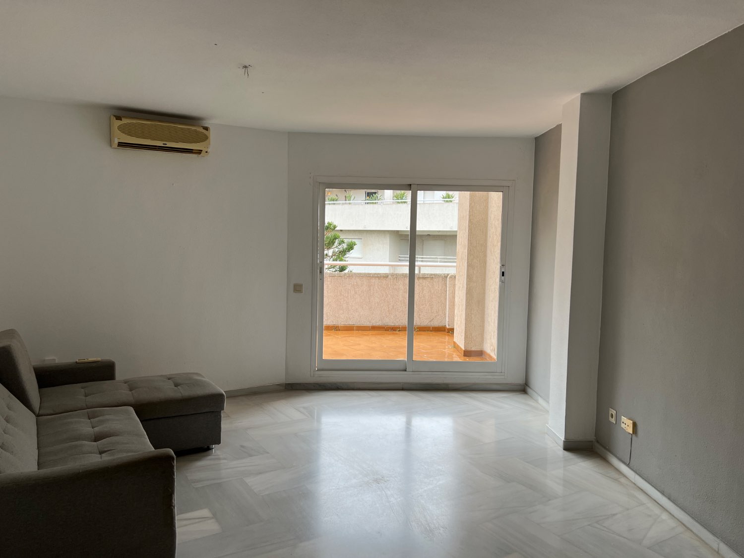 Penthouse zur miete in Los Pinos del Limonar (Málaga)